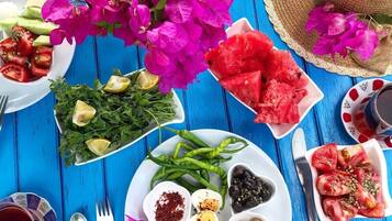 Free daily local cuisine breakfast