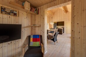 Cabane, 3 chambres | Télévision