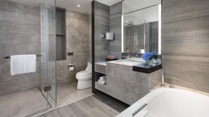Literie de qualité supérieure, couette en duvet d'oie, minibar