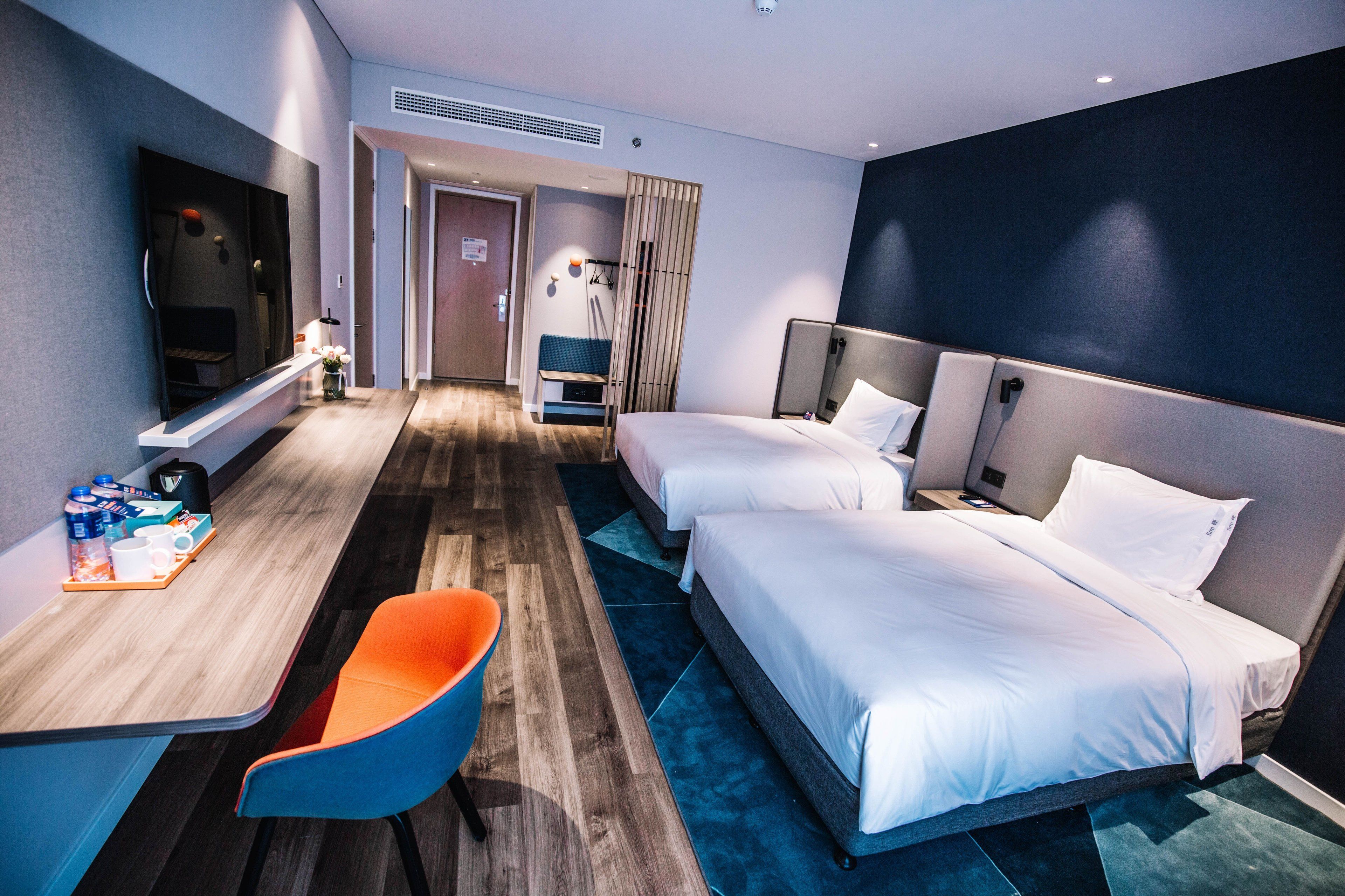 In-room safe, soundproofing, iron/ironing board, free WiFi