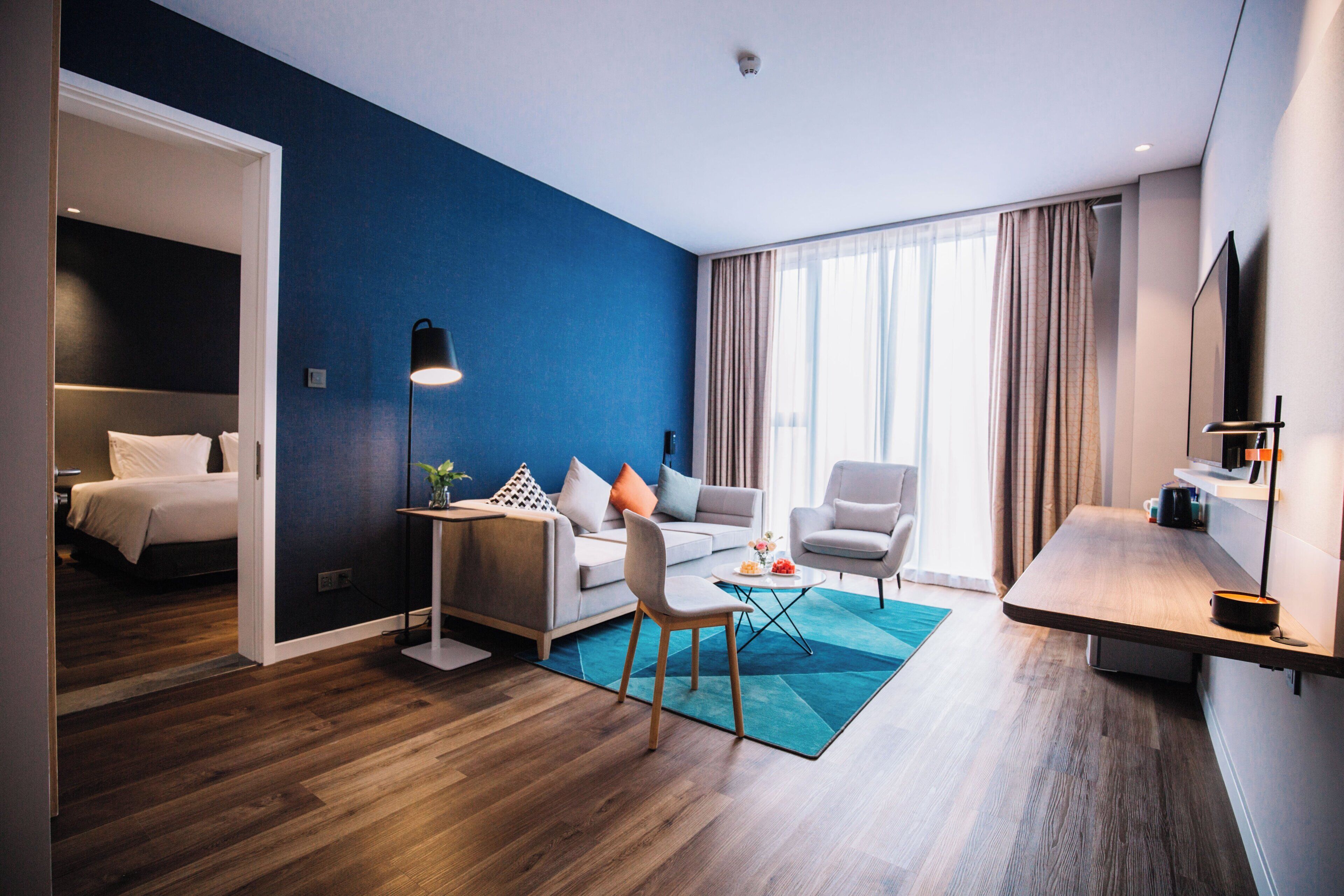 Suite, 1 King Bed (Additional Living Area)