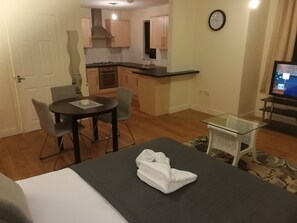 Classic Studio, 1 Double Bed, Garden View | Laptop workspace, iron/ironing board, free cribs/infant beds, free WiFi