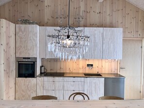 Hytte, 3 soverom | Eget kjøkken | Kjøleskap, kokeplater, oppvaskmaskin og kaffetrakter/tekoker