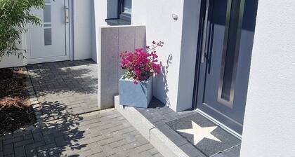 Haus Lena 2 - Urlaub in Ostseenähe - Ab sofort mit E-Ladesäule!