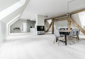 Deluxe Apartment | Living area | Flat-screen TV - Majestic 300m2 Apartment (Copenhagen)