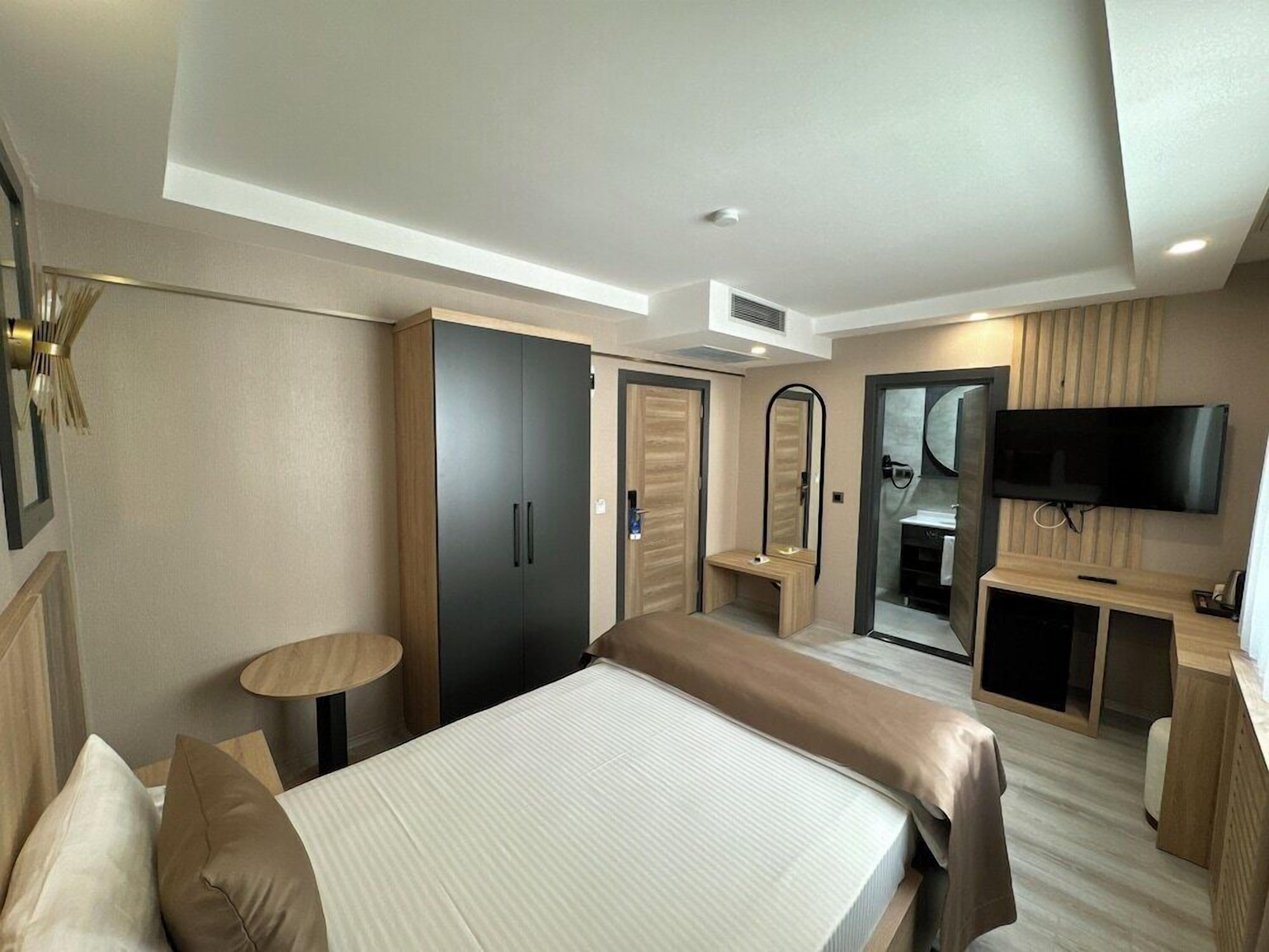 Premium bedding, memory foam beds, minibar, in-room safe