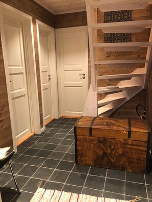 Interior - Sjosida 3 (Vaga)