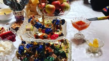 Free daily continental breakfast