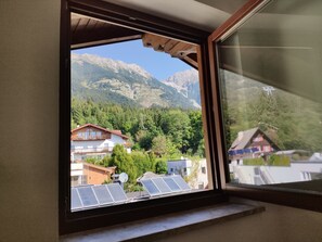Interior - Alpendohle Residenz - Stunning View over Innsbruck near Hungerburgbahn (Hungerberg)