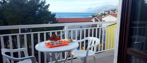 Studio | Beach/ocean view