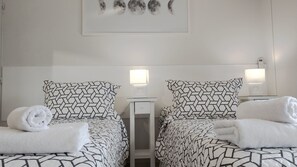 Comfort Apartment | Iron/ironing board, free WiFi, bed sheets