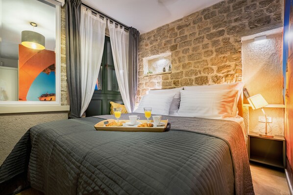 Standard Double Room | Minibar, in-room safe, desk, blackout curtains - Fenice Palace (Sibenik)