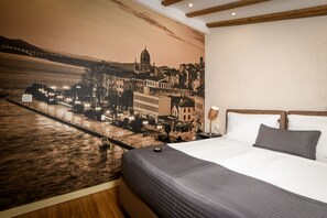 Junior Suite | Minibar, in-room safe, desk, blackout drapes - Fenice Palace (Sibenik)