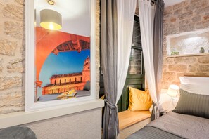 Standard Double Room | Minibar, in-room safe, desk, blackout drapes - Fenice Palace (Sibenik)