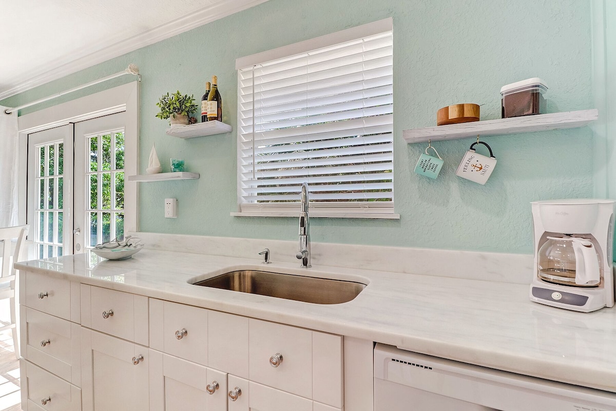 Photo 10 of Classic Beach-Style Cottage