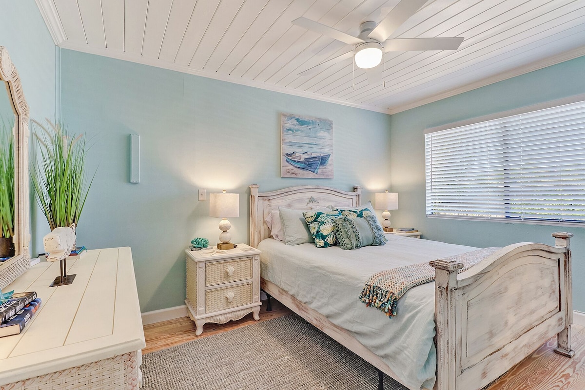 Photo 21 of Classic Beach-Style Cottage