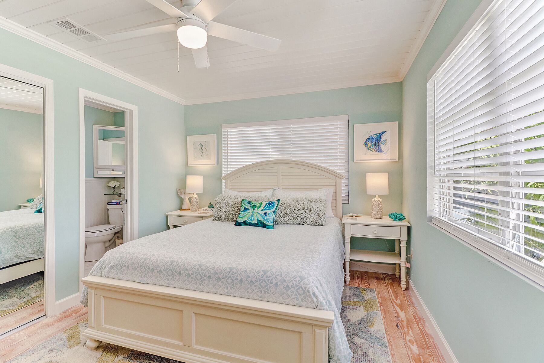 2 chambres, fer et planche à repasser, lit parapluie, Wi-Fi gratuit