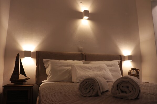 Bathroom - Aerenia Luxury Suites (Santorini)