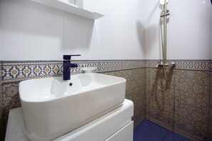 Haartrockner, Handtücher