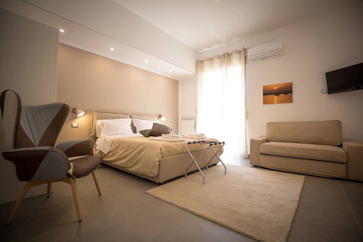 Deluxe Double Room (Terra) | 1 bedroom, hypo-allergenic bedding, down comforters, memory foam beds