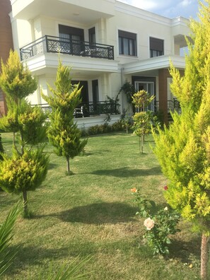 Garden - Polina Apart Otel (Dikili)