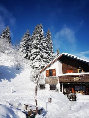 Exterior - Le Schallern - Chambres & Table d'hotes (Stosswihr)