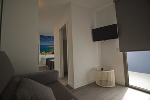 Kamar Double Superior (Sillote Des Renclit) | Ruang keluarga | TV layar datar