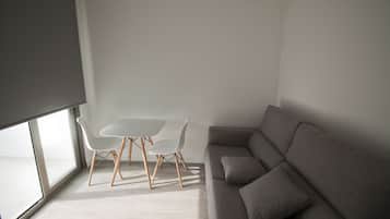 Kamar Double Superior (Sillote Des Renclit) | Ruang keluarga | TV layar datar