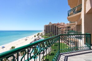 Property grounds - Sonoran Sea E 602 Sea La Vie Beach Retreat Modern Furnishings Oceanfront Condo (Puerto Peñasco)