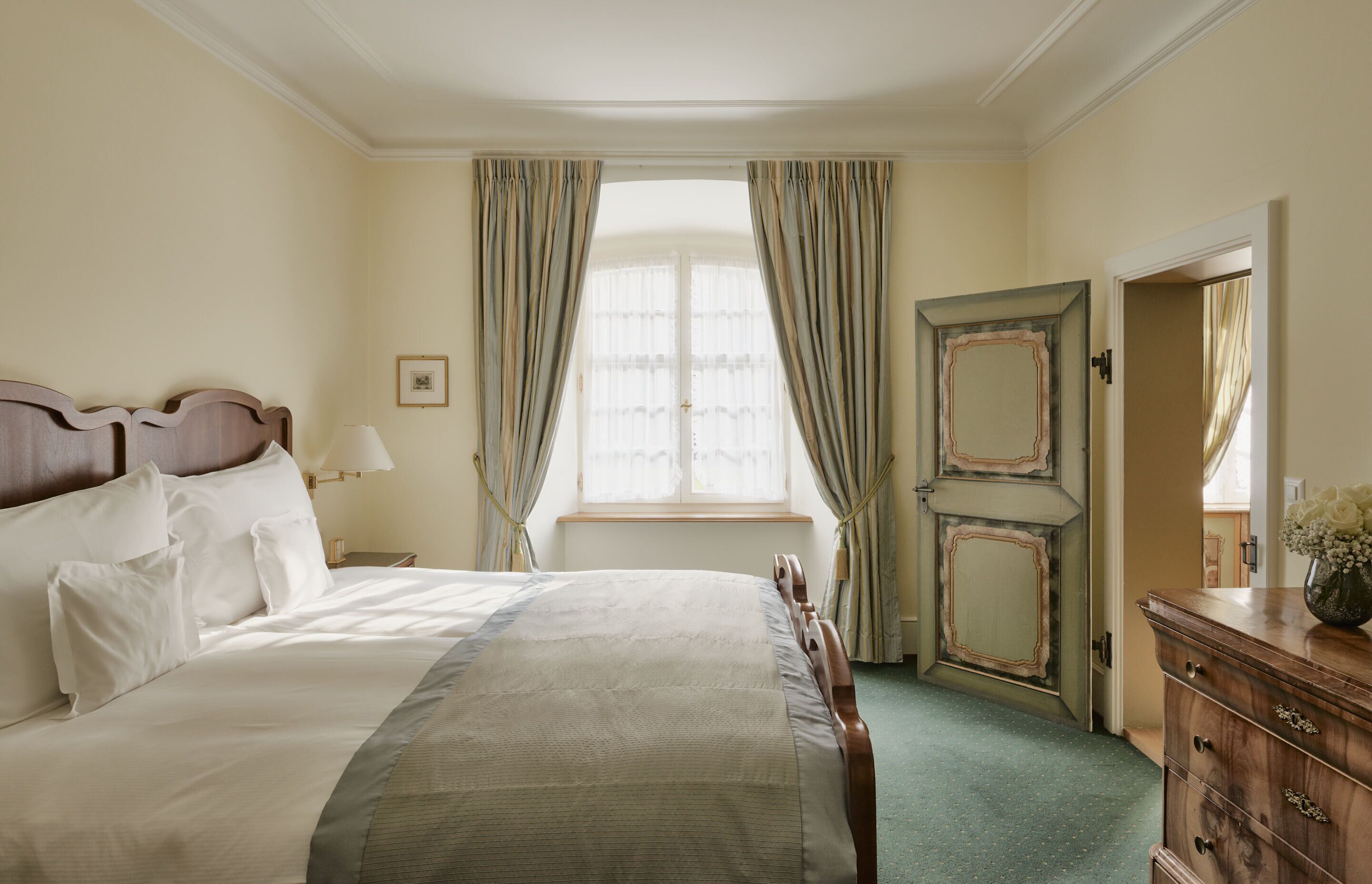 palais suite | in-room safe, desk, iron/ironing board, free wifi