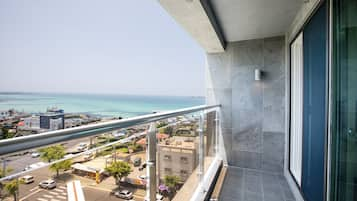 Familien-Suite, 1 Schlafzimmer, Meerblick, am Strand | Balkon