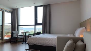 Basic Double Room | Meja, langsir/tirai gelap terus, kalis bunyi, Wi-fi percuma