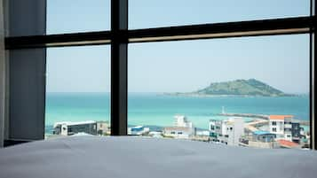 Classic Suite, 1 Bedroom, Ocean View, Beachside - Simple cooking available from minimum 3-night stay | 部屋からの景観