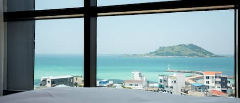 Classic Suite, 1 Bedroom, Ocean View, Beachside - Simple cooking available from minimum 3-night stay | View from room