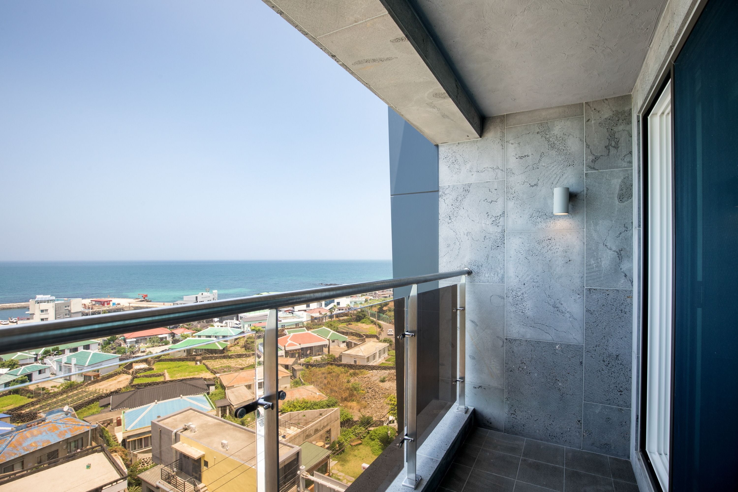 Classic Suite, 1 Bedroom, Ocean View, Beachside - Simple cooking available from minimum 3-night stay | Balkon