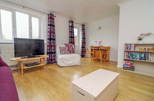 TV, DVD player, offices