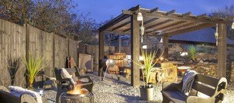 The Barn in Lanhydrock, Bodmin -  a cottage that sleeps 6 guests  in 3 bedrooms