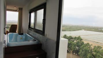 Suite Elite | Bathtub spa pribadi