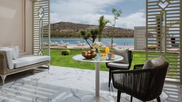 1 phòng ngủ, bộ đồ giường cao cấp, minibar, két bảo mật tại phòng