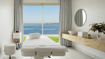 Couples treatment rooms, steam room, Turkish bath, body treatments