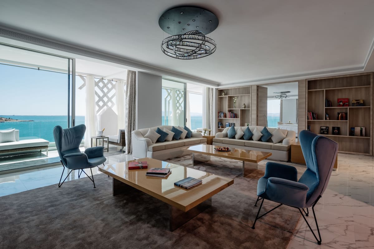 1 bedroom, premium bedding, minibar, in-room safe