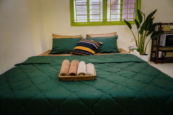1 bedroom, in-room safe, iron/ironing board, Internet