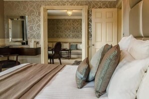 Cribs/infant beds - Great National Cliff Hotel (GREAT YARMOUTH)