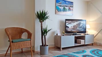 Apartment, 4 Bedrooms | Television