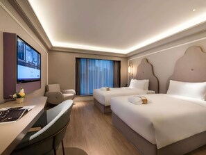 Privilege, Room, 2 Single Beds | Minibar, free WiFi - Mercure Wuhan Yangluo (Wuhan)