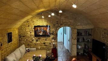 Smart TV, books, printers