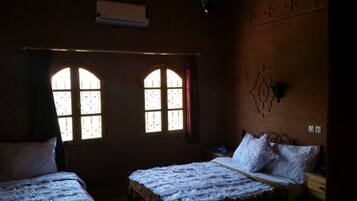 Chambre Quadruple | Wi-Fi gratuit, draps fournis