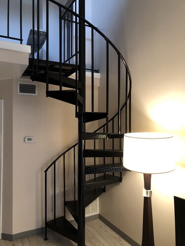 APM Executive Suites