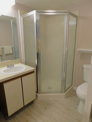 Business Loft | Bathroom - APM Executive Suites (Winchester)
