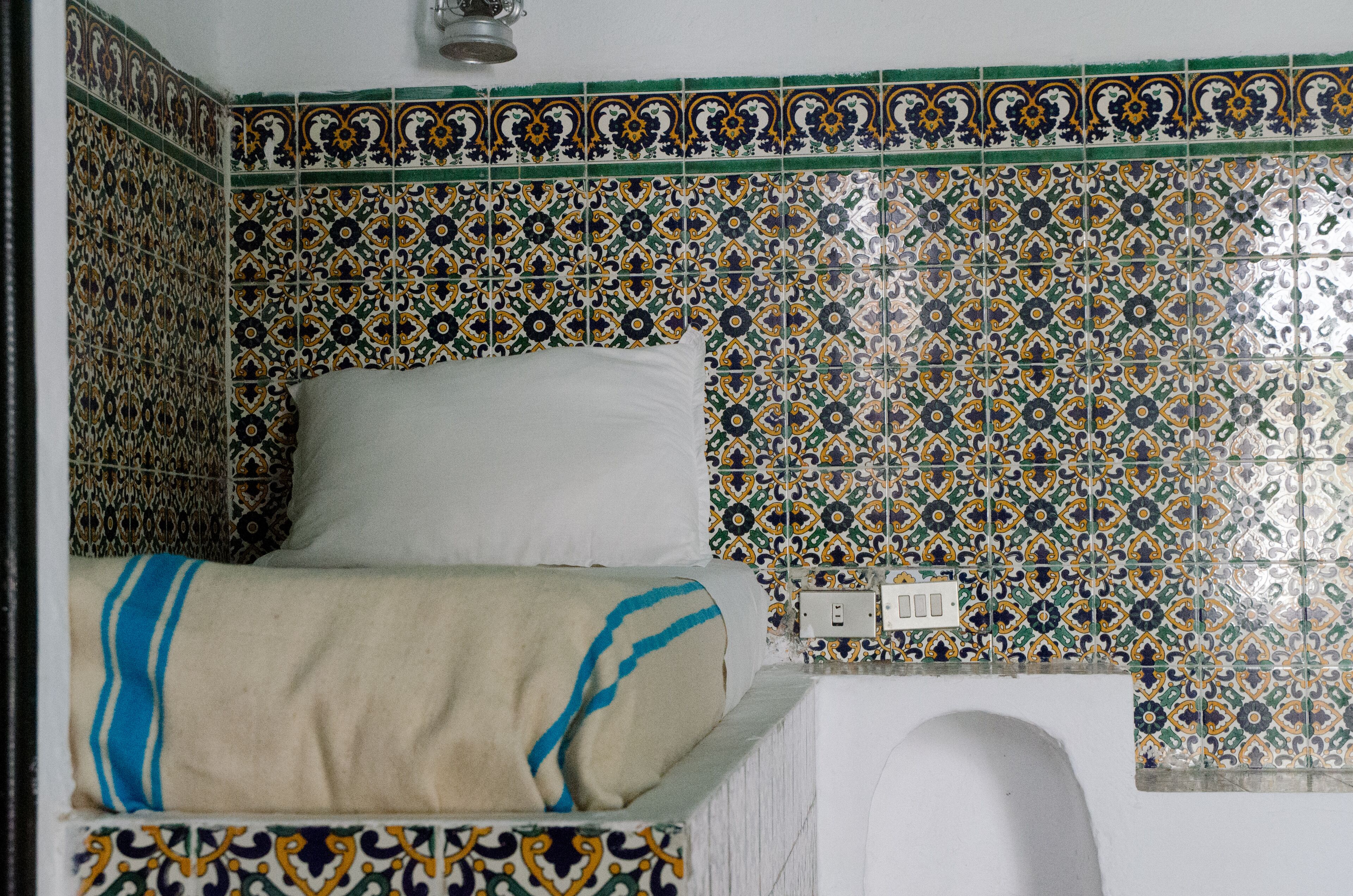 1 bedroom, desk, blackout curtains, free cots/infant beds